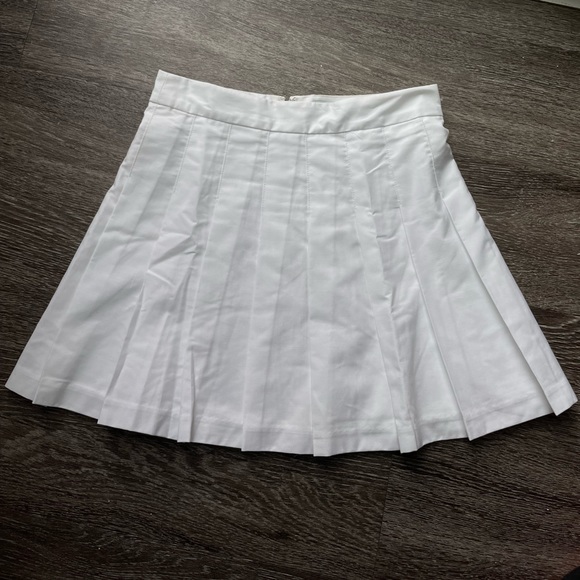 Sunday Best Dresses & Skirts - Sunday Best Aritzia White Pleated Tennis Skirt Sz 0